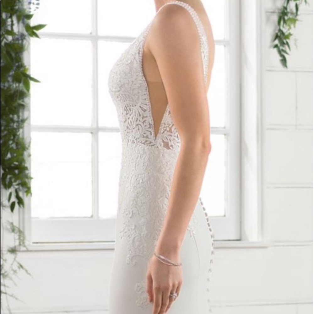 Essense of Australia Wedding Dress D2503 - Picture 4 of 8